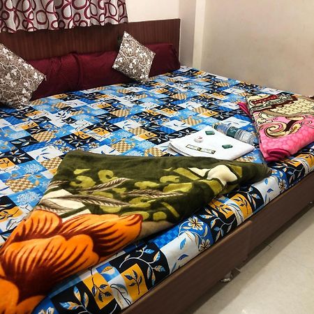 New Yanti Guest House Ujjain Exterior foto