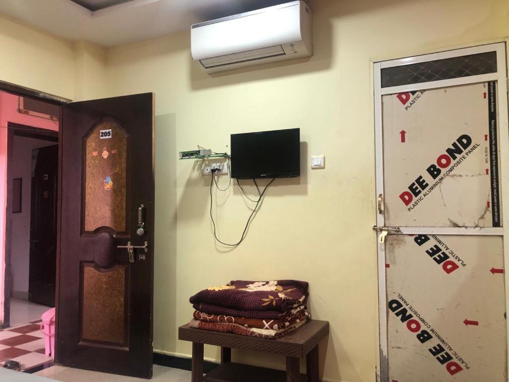 New Yanti Guest House Ujjain Exterior foto